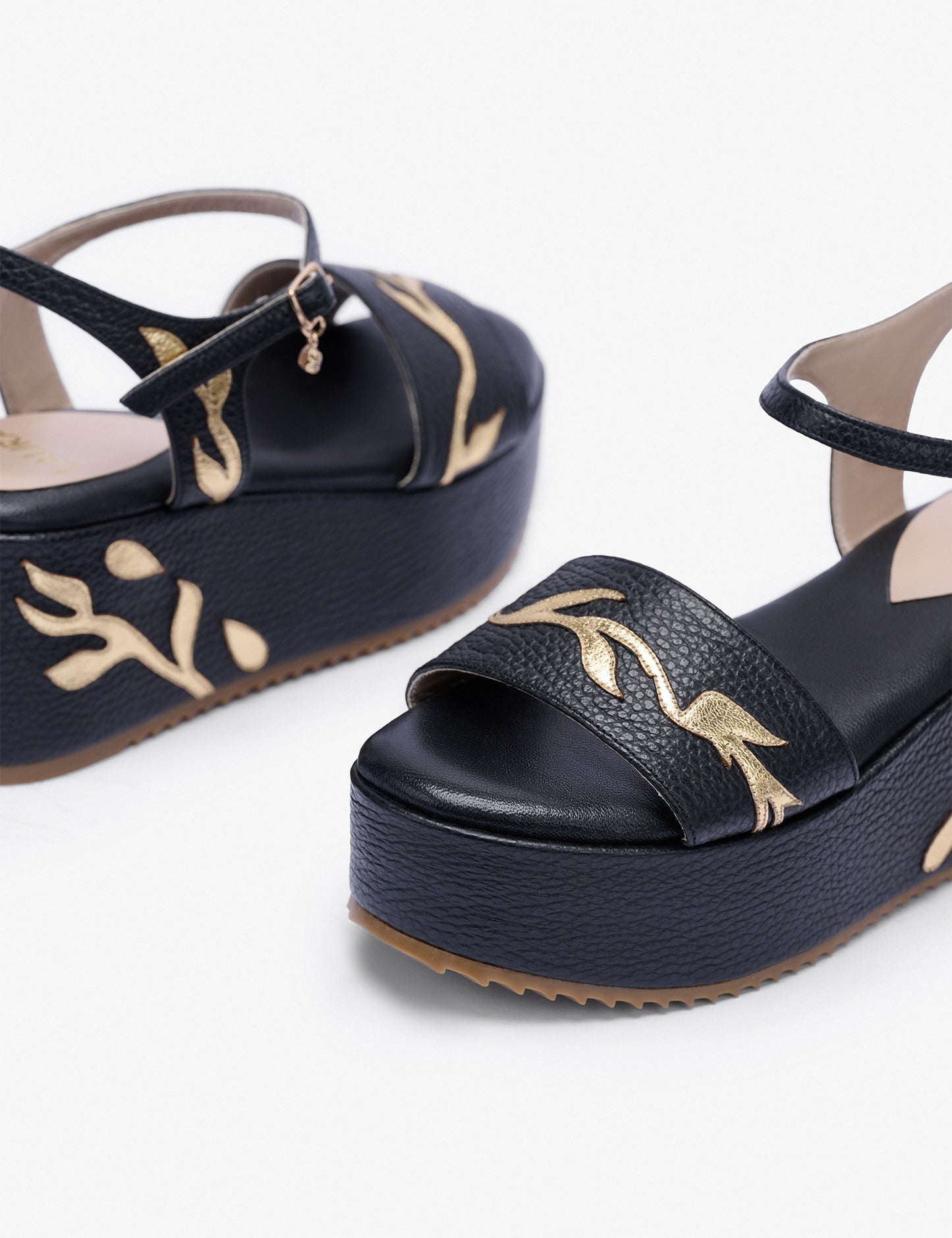 NINA Wedge 70MM