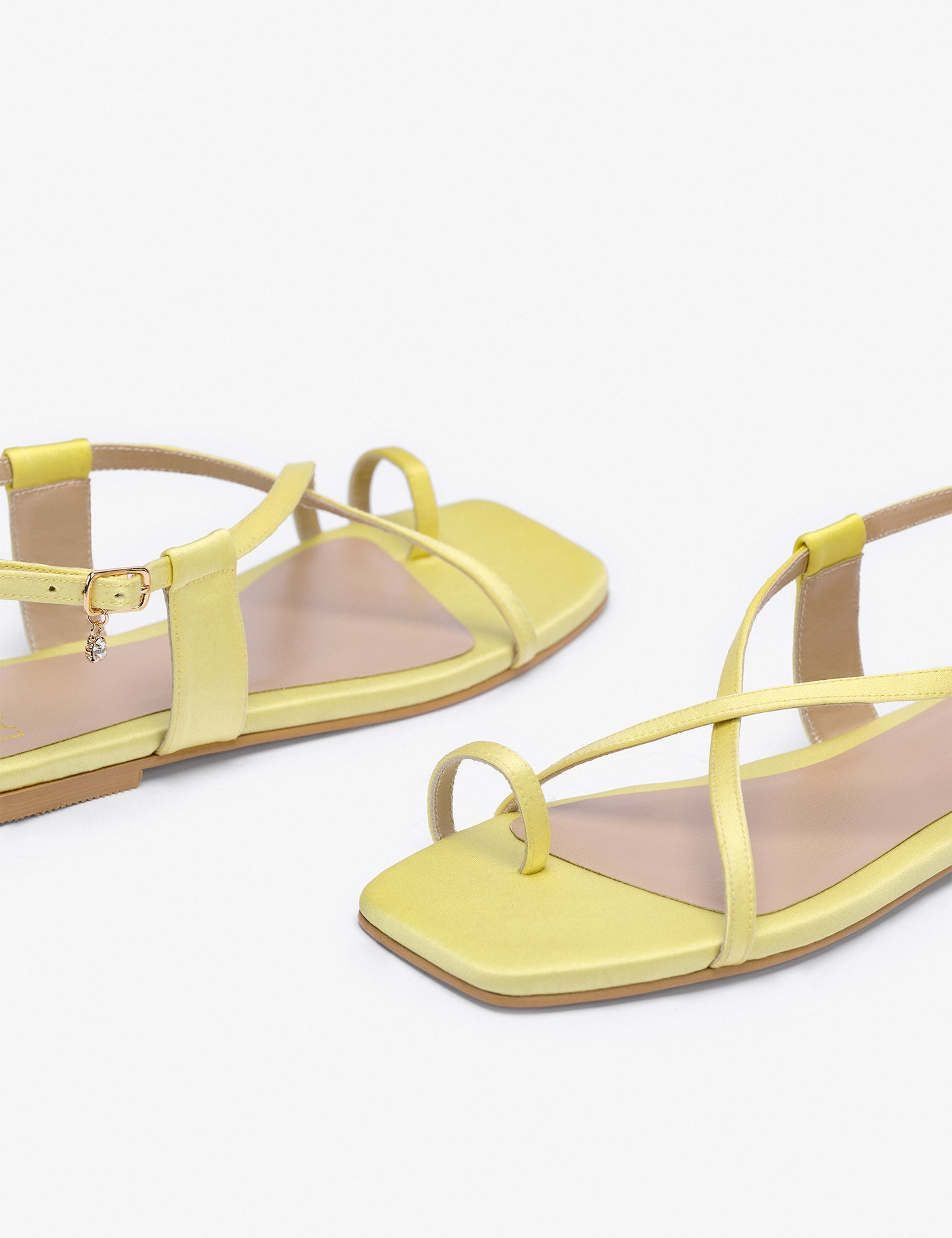 ZITA Flat