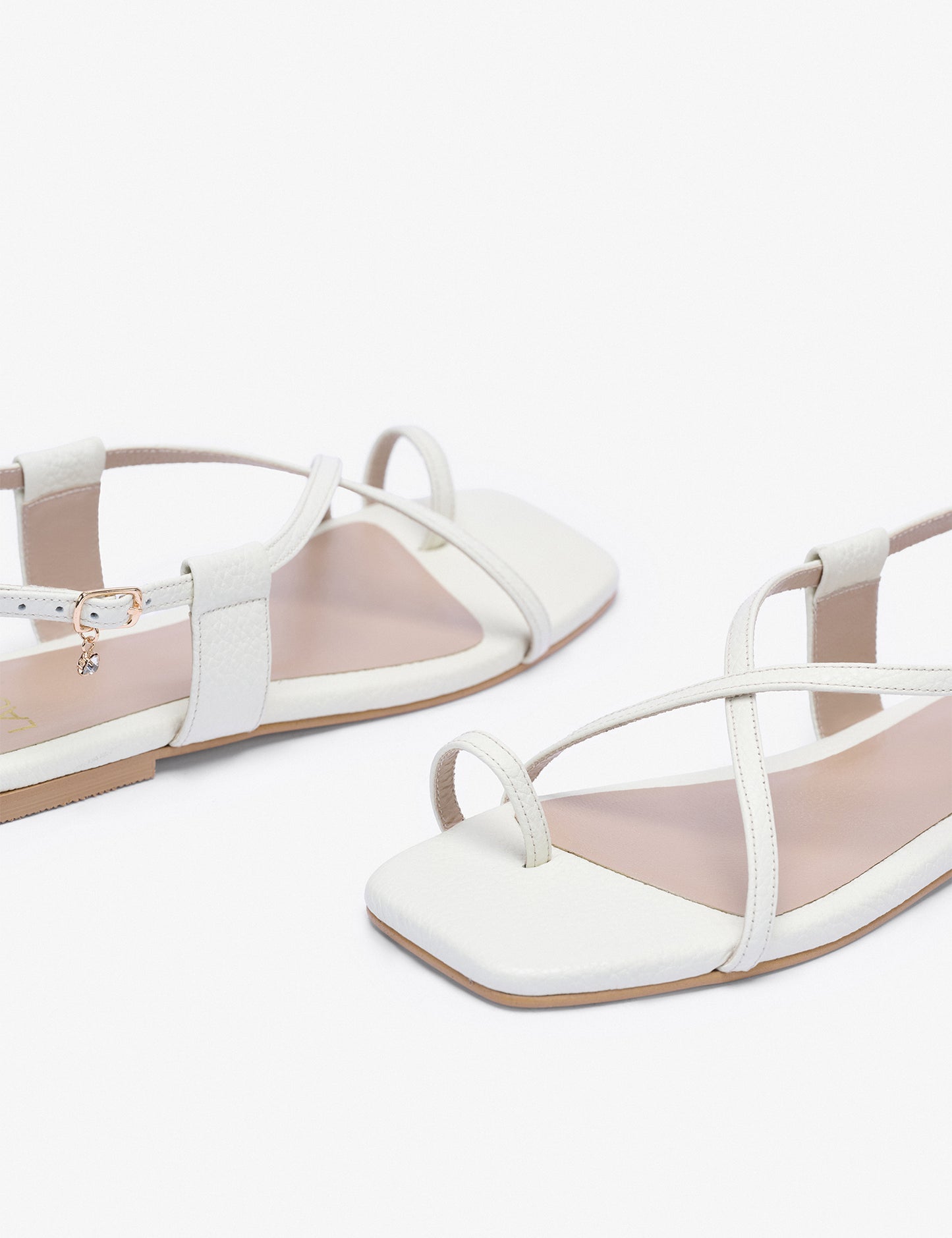 ZITA Flat