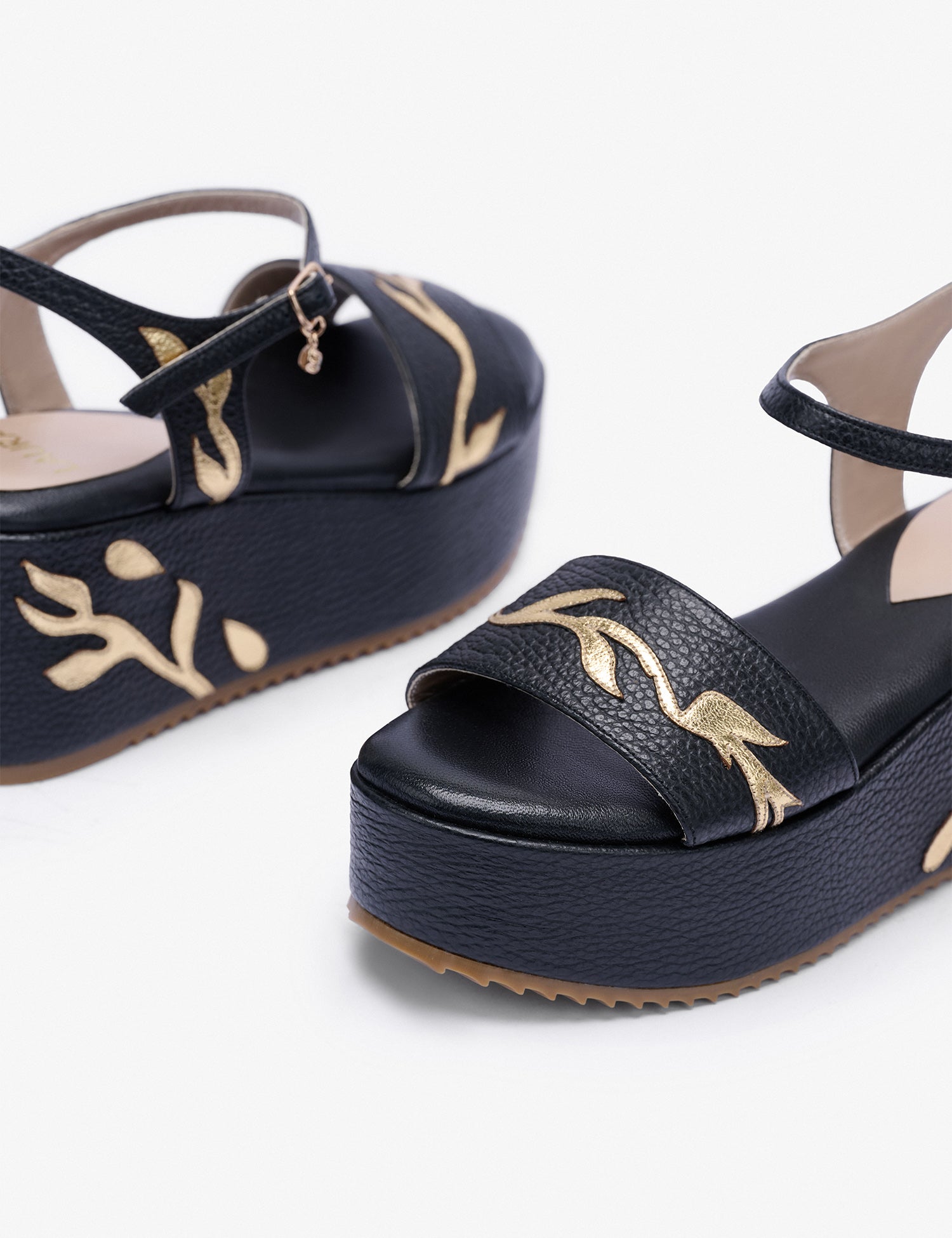 NINA Wedge 70MM